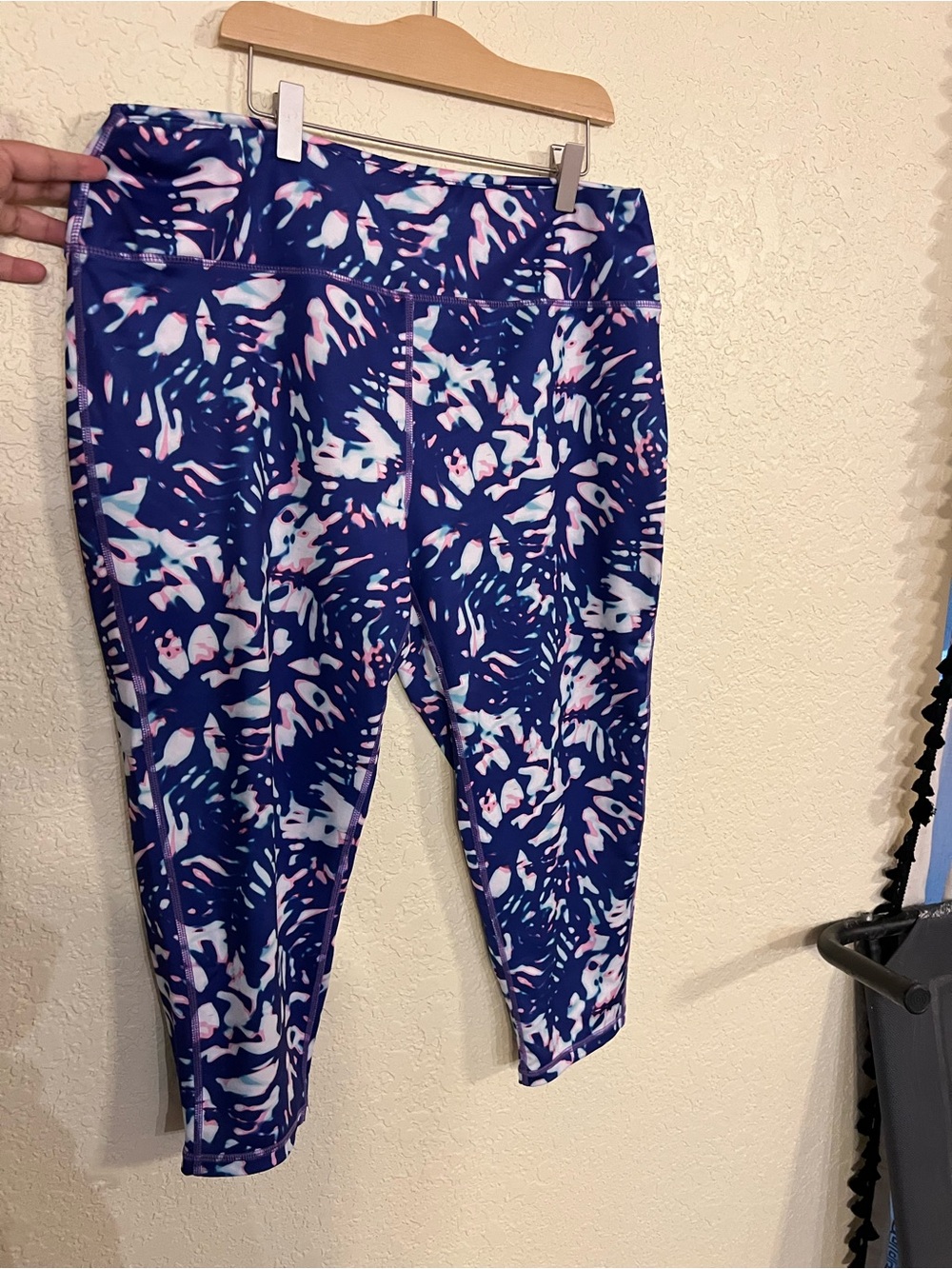 Abstract Purple & Pastel Athletic Leggings